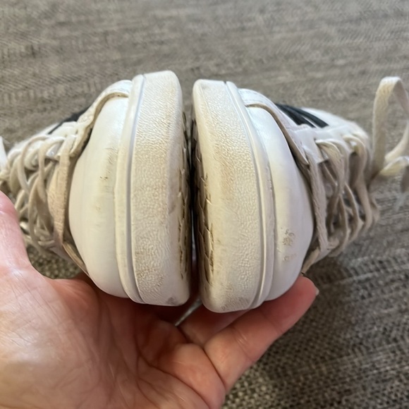 Adidas SHOES - Picture 9 of 10